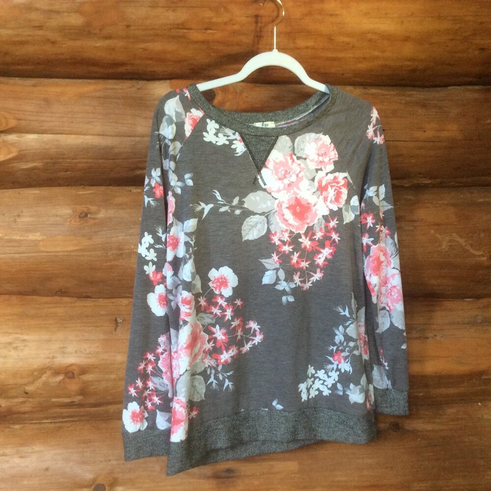 Egs Gray Pink & White Floral Feminine USA Made Pullover Top Size Medium